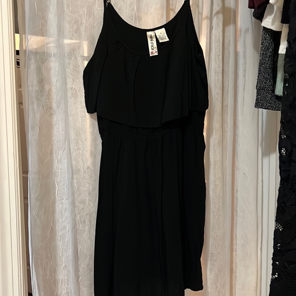 🤩Mimi Chica black strap dress